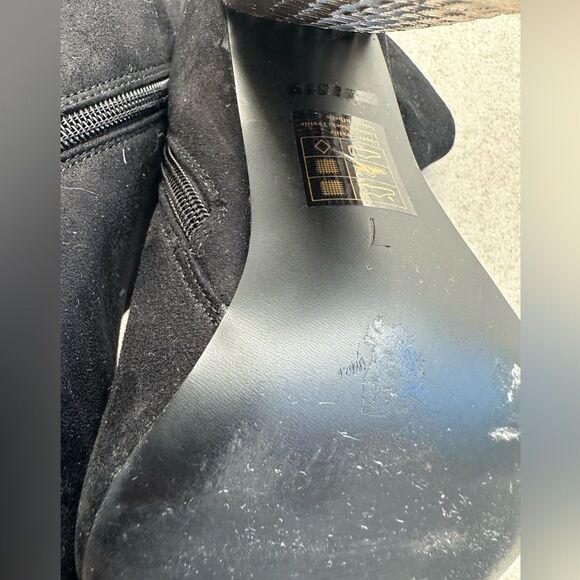 Crystal Embellished Heel Black Suade Booties - Size 7 - Picture 5 of 6